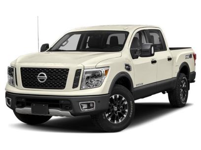 Used 2018 Nissan Titan PRO-4X w/ Pro-4x Convenience Package