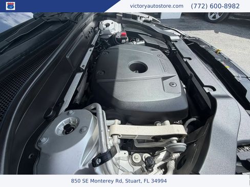 Used 2019 Volvo XC60 T5 R-Design image 48