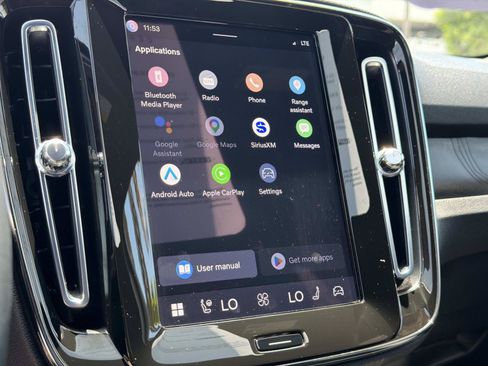 Certified 2023 Volvo XC40 Recharge Ultimate AWD/4WD image 11