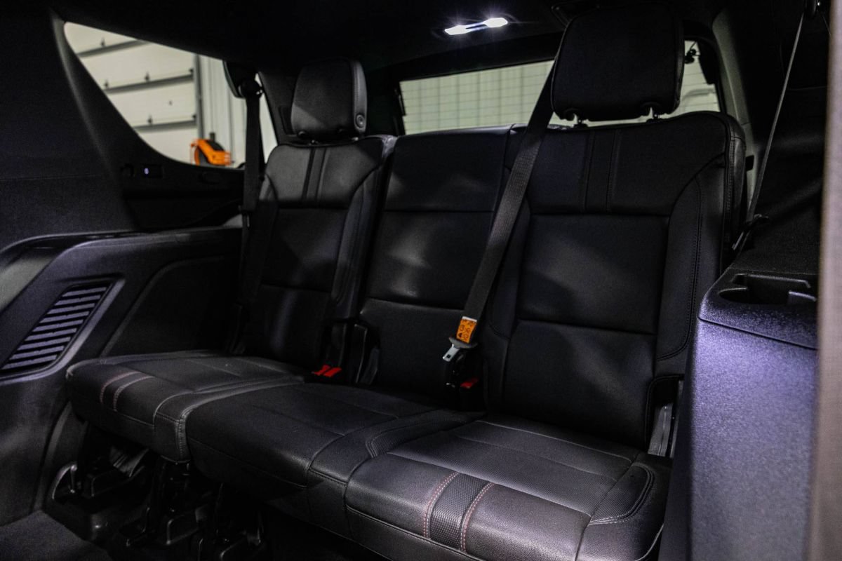 Used 2024 Chevrolet Tahoe RST w/ Luxury Package RWD image 9