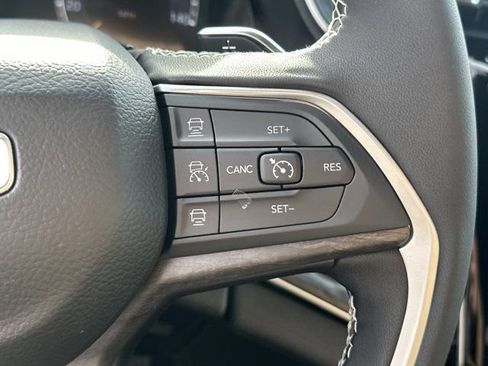 New 2025 Jeep Grand Cherokee L Limited image 31