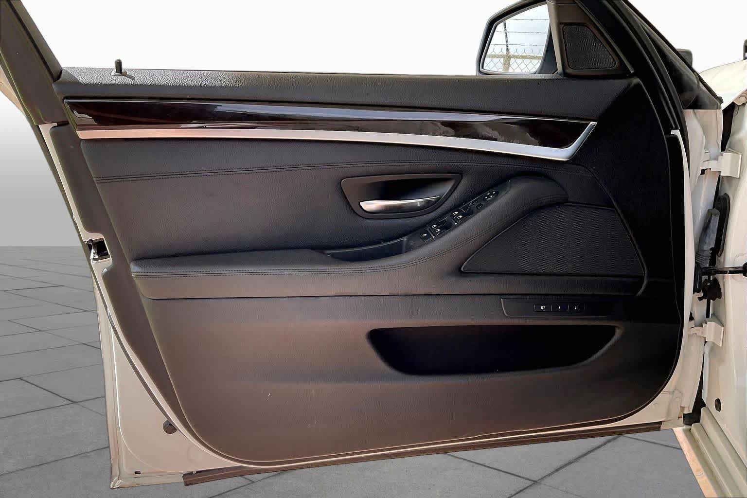 Used 2015 BMW 528i Sedan RWD image 19