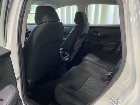 Used 2024 Honda HR-V LX image 16