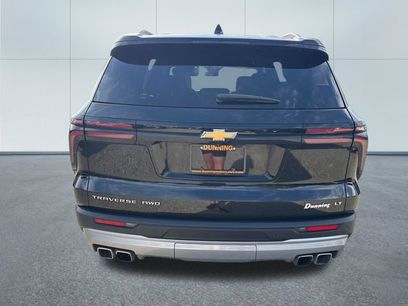 Used 2024 Chevrolet Traverse LT