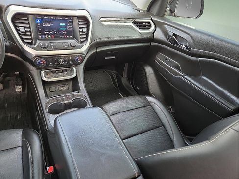 Used 2021 GMC Acadia SLT w/ Elevation Edition image 13