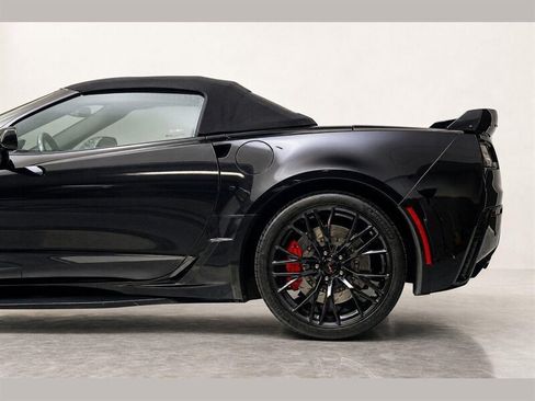 Used 2019 Chevrolet Corvette Z06 RWD image 10