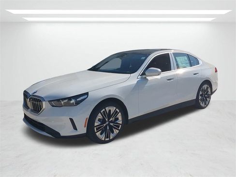 New 2026 BMW 530i xDrive 530i xDrive image 8