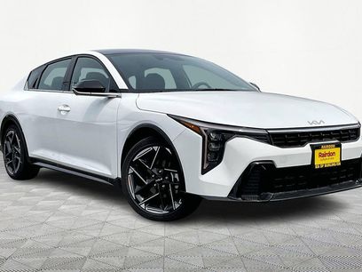 New 2025 Kia K4 GT-Line w/ GT-Line Premium Package