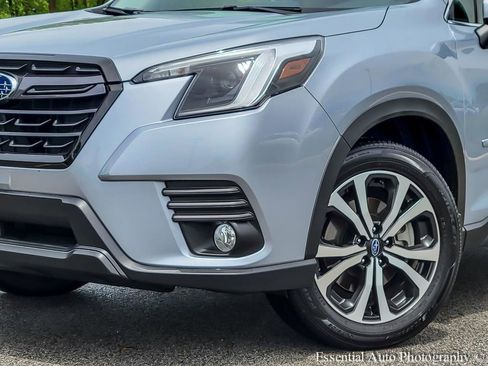 Used 2023 Subaru Forester Limited AWD/4WD image 3