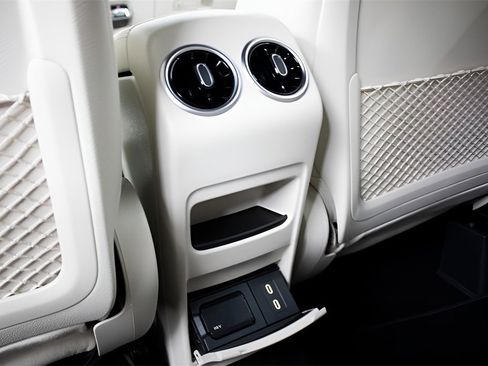 Used 2025 Mercedes-Benz GLA 250 image 29