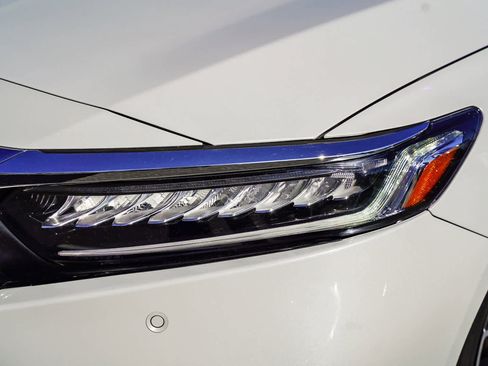 Used 2022 Honda Accord EX-L image 10