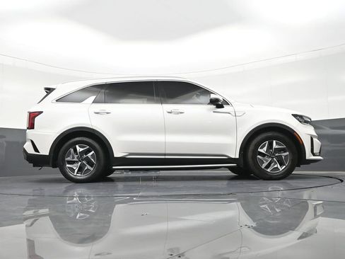 Used 2021 Kia Sorento EX FWD image 32
