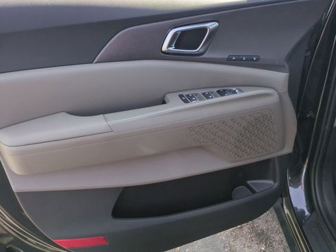 New 2026 Kia Carnival EX image 22