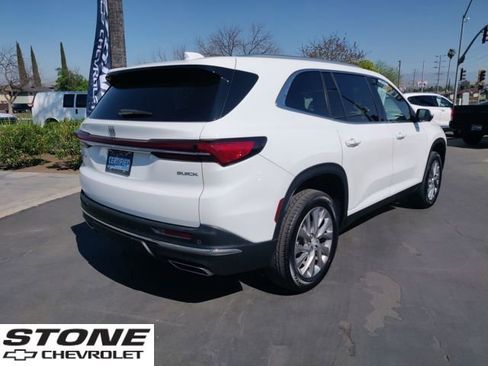 Certified 2025 Buick Enclave Preferred image 8