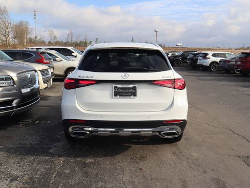 New 2026 Mercedes-Benz GLC 300 4MATIC image 4