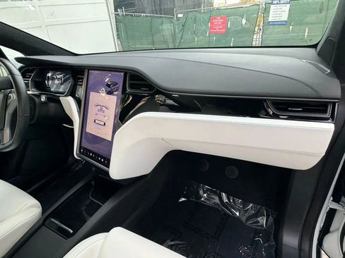 Used 2020 Tesla Model X Long Range AWD/4WD image 31