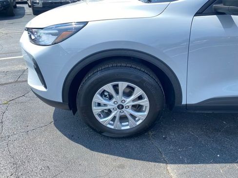 New 2025 Ford Escape Active w/ Cold Weather Package image 17