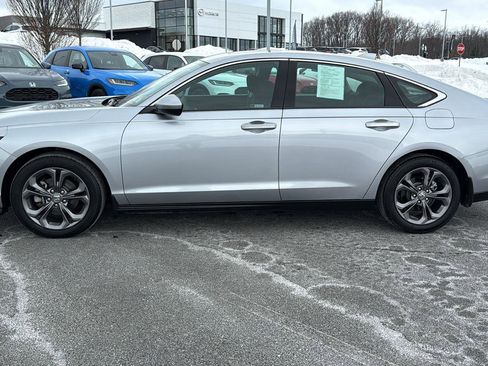 Used 2023 Honda Accord EX image 13