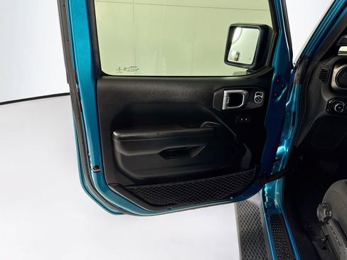Used 2019 Jeep Wrangler Sport AWD/4WD image 24
