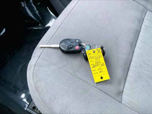 Used 2017 Ford Transit 350 XLT image 13