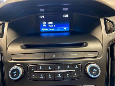 Used 2016 Ford Focus SE image 18