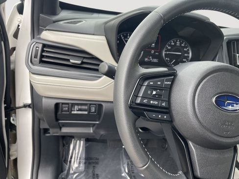 Used 2025 Subaru Forester Premium w/ Convenience Package #1 AWD/4WD image 8