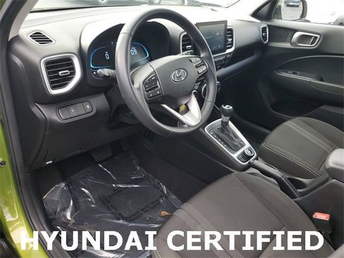 Certified 2023 Hyundai Venue SEL image 8
