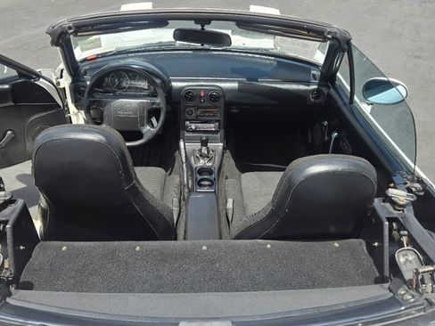 Used 1993 MAZDA MX-5 Miata RWD image 23