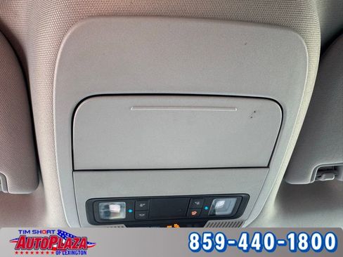 Used 2023 Ford F150 XLT image 27