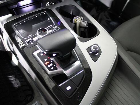 Used 2019 Audi Q7 2.0T Premium w/ Convenience Package image 35