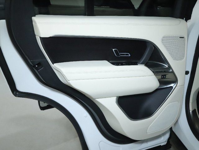 Certified 2023 Land Rover Range Rover SE AWD/4WD image 33