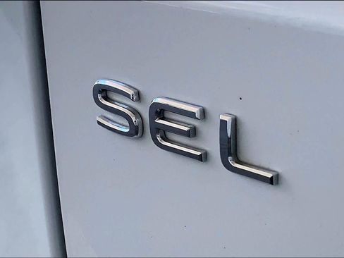 Used 2022 Volkswagen Atlas SEL image 31