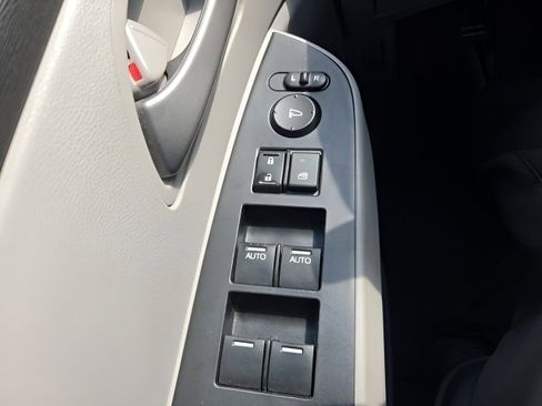 Used 2013 Honda Odyssey EX image 21