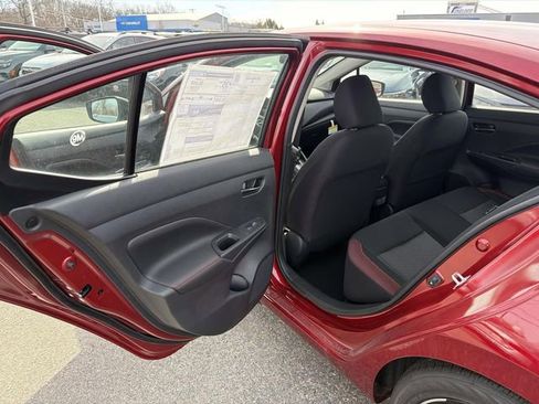 New 2025 Nissan Versa SR w/ Trunk Package image 11