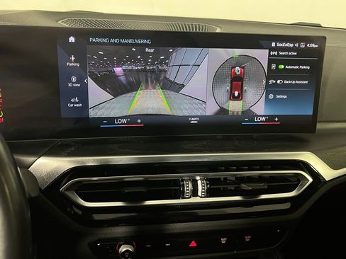 Used 2022 BMW i4 eDrive40 w/ M Sport Package image 18