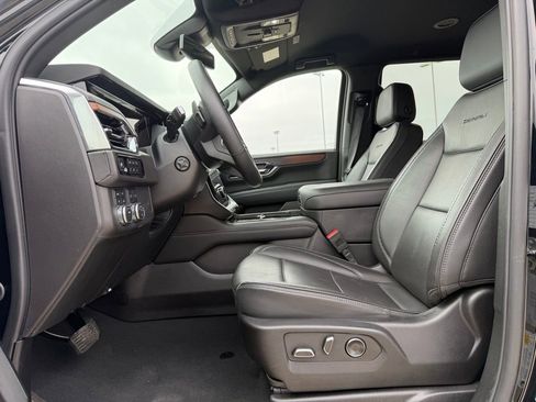 Used 2025 GMC Yukon Denali image 20