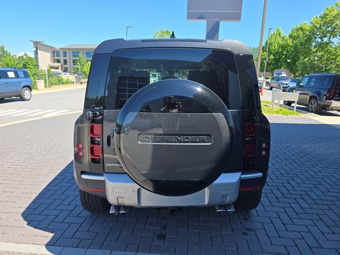 Certified 2024 Land Rover Defender 110 SE AWD/4WD image 6