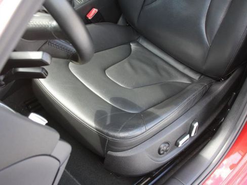 Used 2013 Audi A4 Premium Plus AWD/4WD image 31
