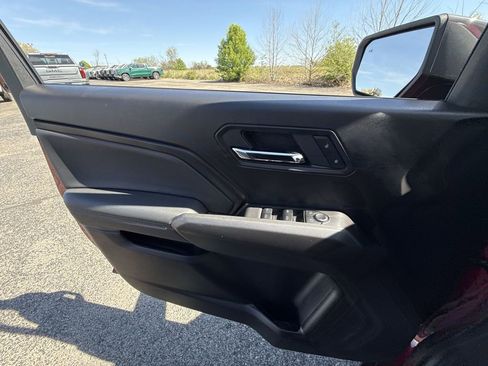 Certified 2025 Chevrolet Colorado LT image 29