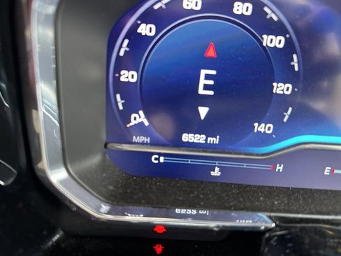 Used 2025 Chevrolet Silverado 2500 LT w/ Convenience Package image 6