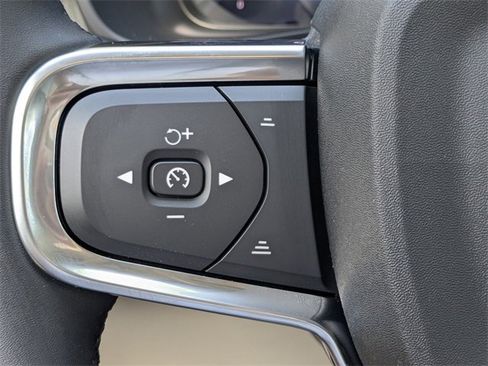 New 2026 Volvo XC40 B5 Plus w/ Protection Package Premier image 28