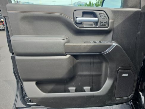 Used 2021 GMC Sierra 1500 AT4 w/ AT4 Premium Package AWD/4WD image 9