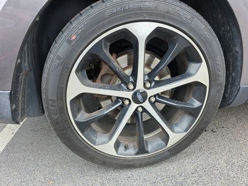 Used 2014 Ford Taurus SEL w/ Equipment Group 201A AWD/4WD image 5
