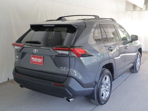 Used 2023 Toyota RAV4 XLE w/ Convenience Package AWD/4WD image 7