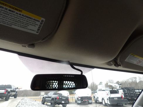 Used 2022 Chevrolet Express 2500 w/ Driver Convenience Package image 23