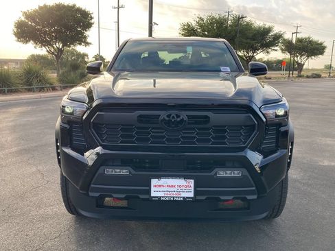 New 2026 Toyota Tacoma TRD Off-Road AWD/4WD image 2