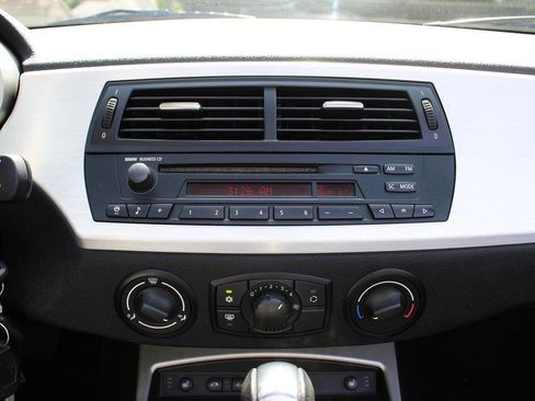 Used 2006 BMW Z4 3.0i RWD image 23