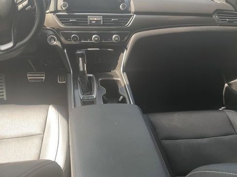 Used 2020 Honda Accord Sport image 7