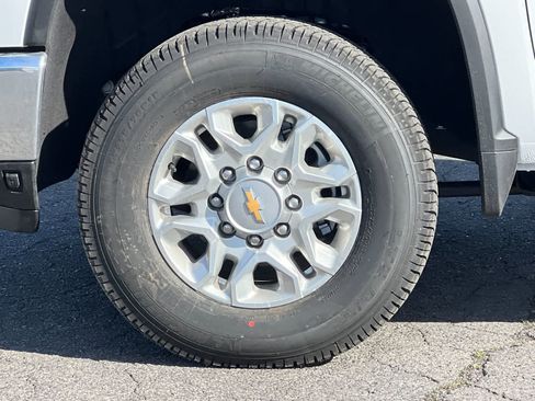 New 2026 Chevrolet Silverado 2500 LTZ w/ LTZ Premium Package AWD/4WD image 25