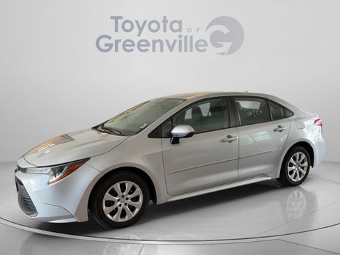 Used 2023 Toyota Corolla LE w/ Carpet Mat Package (TMS) FWD image 2